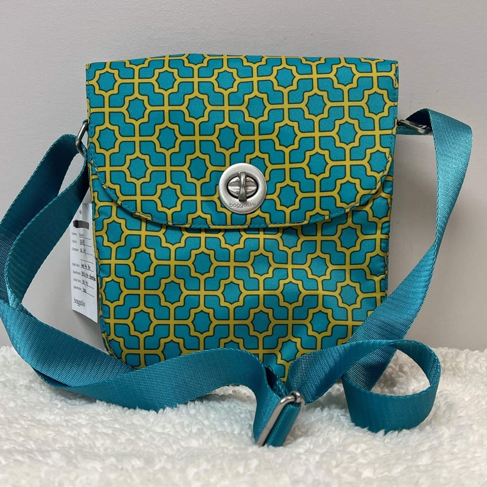 Baggallini Trellis Print Aquamarine/Peach w/Gold Geometric Print Shoulder Bag